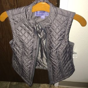 Grey vest never worn great condition!